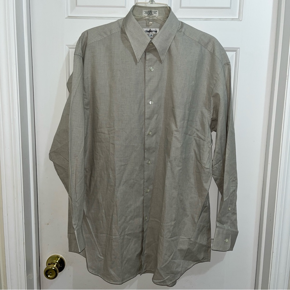 New CLAIBORNE BUTTON DOWN DRESS SHIRT Men 16 /32-33 Light sand/tan cotton pocket